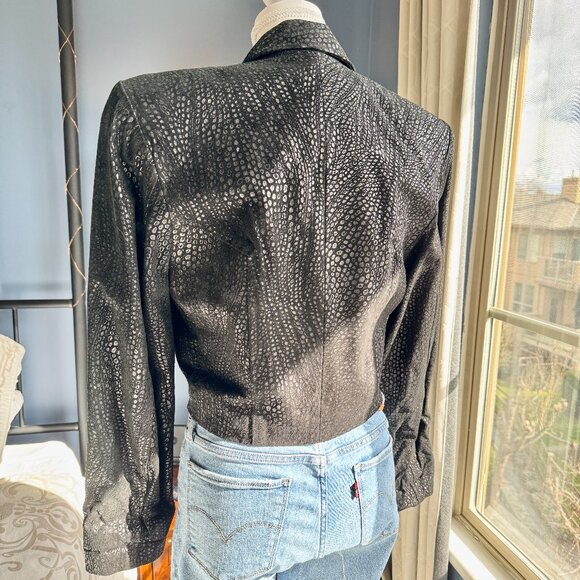 Vintage 1980s Danier Cropped Black Suede Leather Jacket - Picture 5 of 12